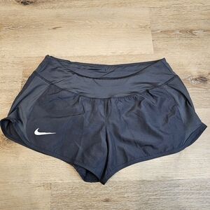 Nike Gear Up Shorts Women's Size Medium Black Running Workout Gym